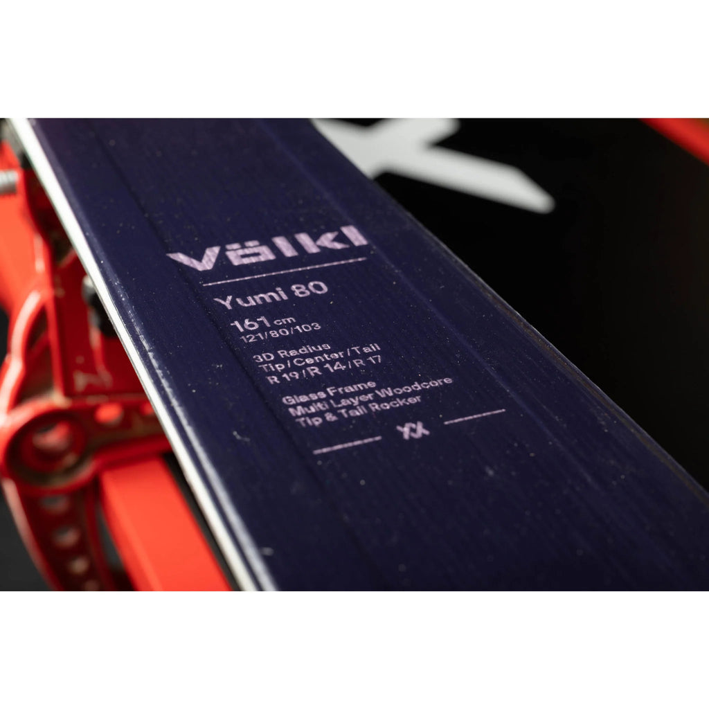 80 Skis L953047